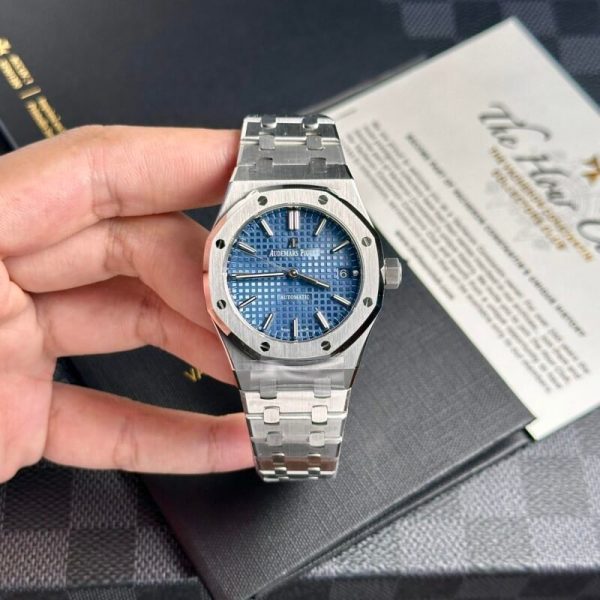 Audemars Piguet Royal Oak 15450ST Blue Dial Steel Bracelet Top Quality Replica APS Factory 37mm - Image 4