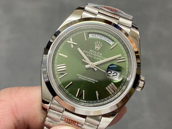 Rolex Day Date 228236 Green - Image 4