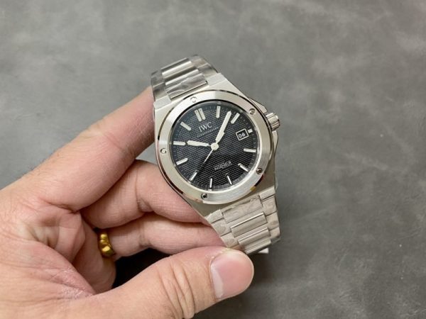 IWC Ingenieur Automatic IW328901 Black Dial 1:1 Best Replica V7 Factory 40mm