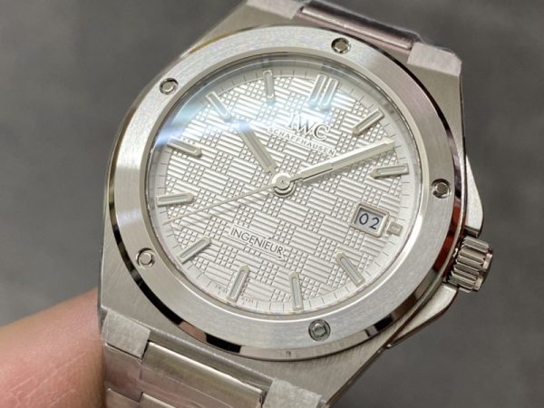 IWC Ingenieur Automatic IW328902 White Dial Best Replica V7 Factory 40mm - Image 3