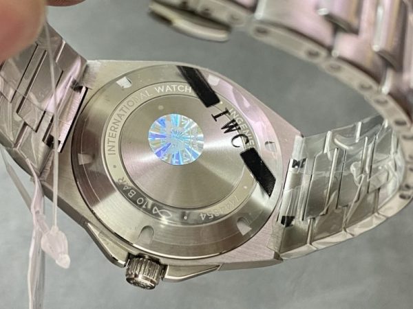 IWC Ingenieur Automatic IW328902 White Dial Best Replica V7 Factory 40mm - Image 7