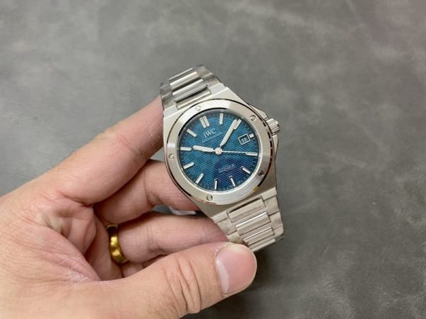 IWC Ingenieur Automatic IW328903 Green Dial 1:1 Best Replica V7 Factory 40mm
