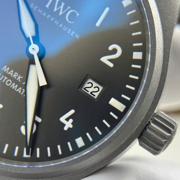 IWC Pilot??s Watch Mark XX Patrouille Suisse IW328209 Titanium Grey Dial Best Replica V7 Factory 41mm - Image 6