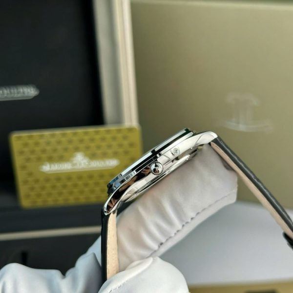 Jaeger-LeCoultre Master Ultra Thin Reserve De Marche Q1378420 Silver Dial Leather Strap Best Replica 39mm - Image 10