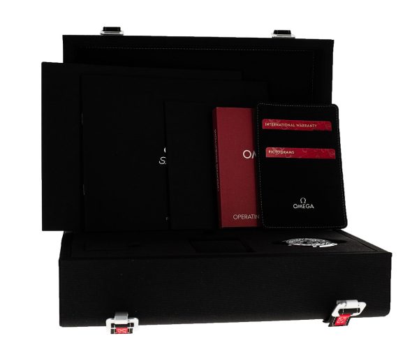 Speedmaster Calibre 321
311.30.40.30.01.001 - Image 4