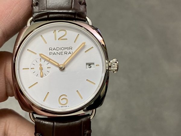 Panerai Radiomir Quaranta PAM 1292 White Dial Leather Strap 1:1 Best Replica VSF 40mm - Image 4