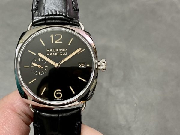 Panerai Radiomir Quaranta PAM1294 Black Dial Leather Strap 1:1 Super Clone VSF 40mm