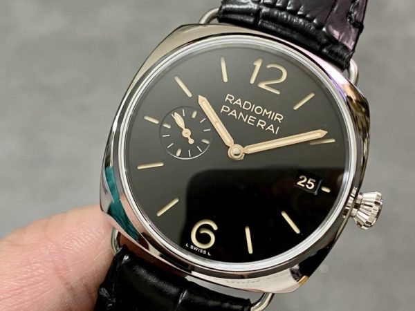 Panerai Radiomir Quaranta PAM1294 Black Dial Leather Strap 1:1 Super Clone VSF 40mm - Image 3