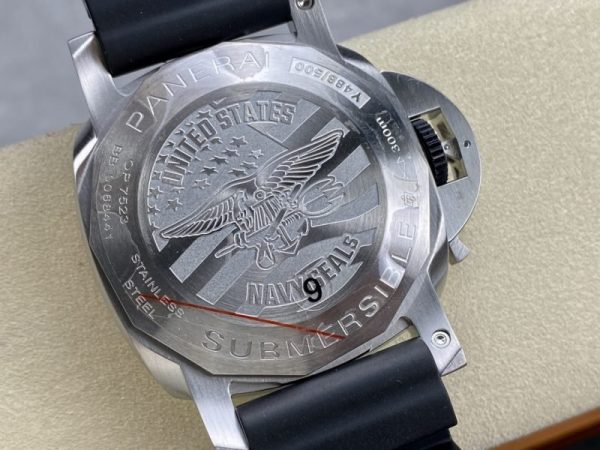 Panerai Submersible GMT Navy Seals PAM 1323 Grey Dial Rubber Strap Best Replica VSF 44mm - Image 7