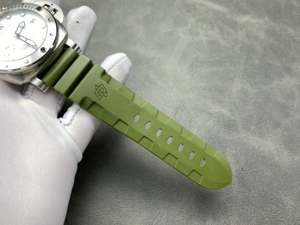 Panerai Submersible Quarantaquattro Bianco PAM1226 White Dial Green Rubber Strap 1:1 Best Replica VSF 44mm - Image 9