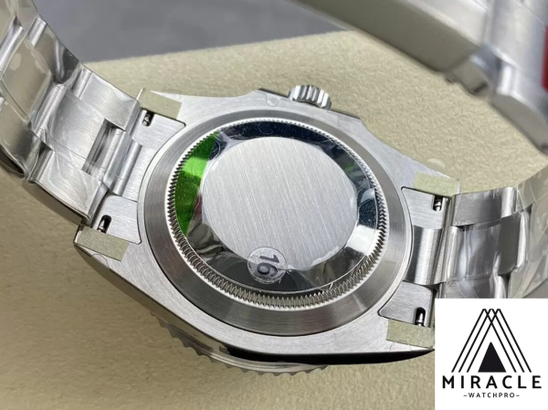 ROLEX-SUBMARINER DATE-ref.m124060-0001-Elite Clone-41mm-Replica Watch - Image 13