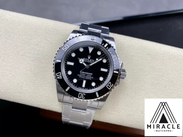 ROLEX-SUBMARINER DATE-ref.m124060-0001-Elite Clone-41mm-Replica Watch - Image 10