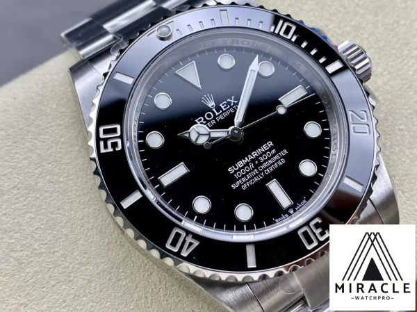 ROLEX-SUBMARINER DATE-ref.m124060-0001-Elite Clone-41mm-Replica Watch - Image 8