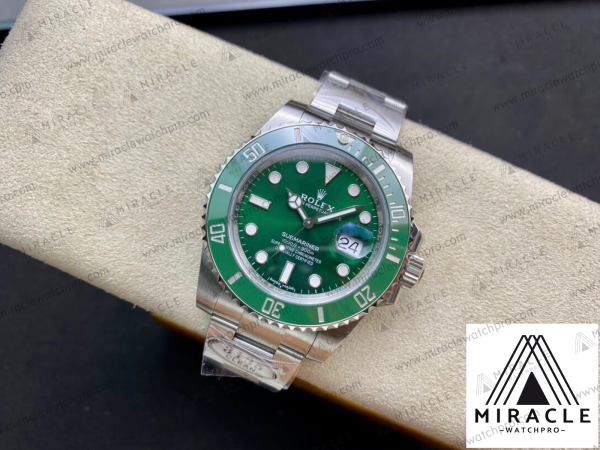 ROLEX-SUBMARINER-ref.116610LV-0002-Elite Clone-40mm-Replica Watch - Image 10