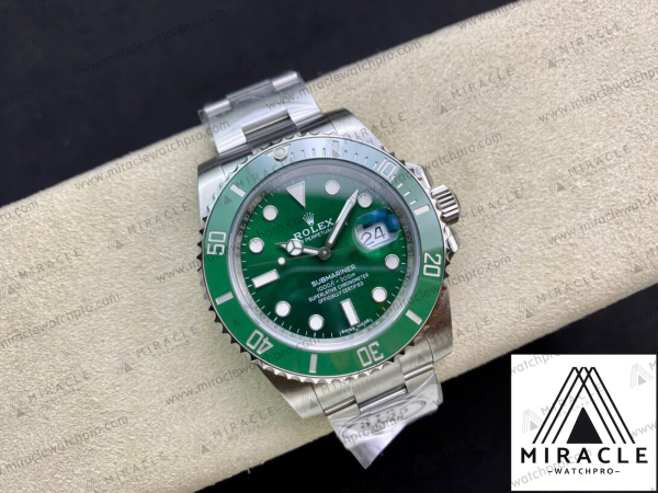 ROLEX-SUBMARINER-ref.116610LV-0002-Elite Clone-40mm-Replica Watch - Image 11