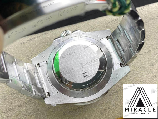 ROLEX-SUBMARINER-ref.M116619LB-97209-Elite Clone-40mm-Replica Watch - Image 2