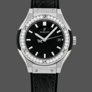 Hublot Classic Fusion 581.NX.1171.LR.1104 33mm Lady Watch