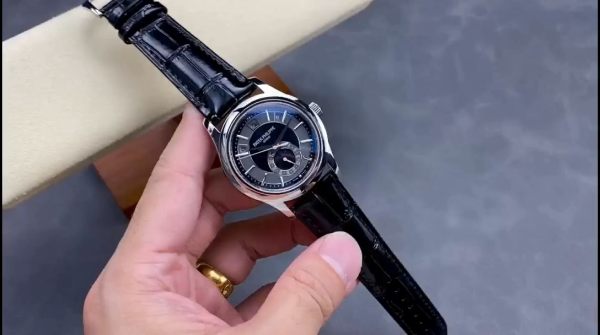 Replica Patek Philippe Complications Annual Calendar White Gold 5205G 010 40mm Mens Watch - Image 2