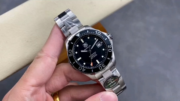 Tag Heuer Aquaracer Automatic Calibre 5 WAN2110.BA0822 Replica Watch - Image 2