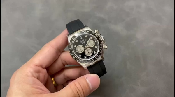 Rolex Cosmograph Daytona 126519LN - Image 2