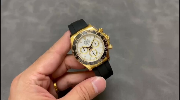 Rolex Cosmograph Daytona 126518LN - Image 2