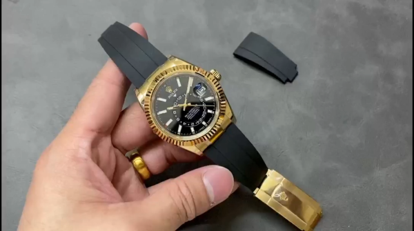Rolex Sky Dweller 326238 Yellow Gold Black Dial 42mm Mens Replica Watch - Image 2