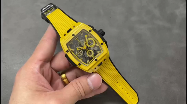 Hublot Spirit of Big Bang King 642.CY.011Y.RX 42mm Mens - Image 2