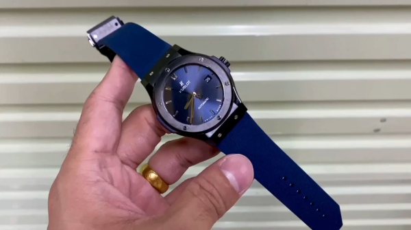 Hublot Classic Fusion 301.PB.131.RX 42mm Mens(silver) - Image 2