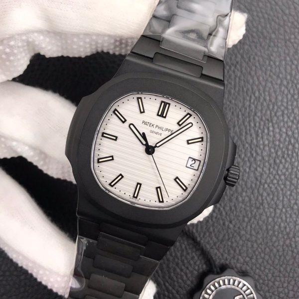 Replica Patek Philippe Nautilus 5711 40MM Mens Watch - Image 3