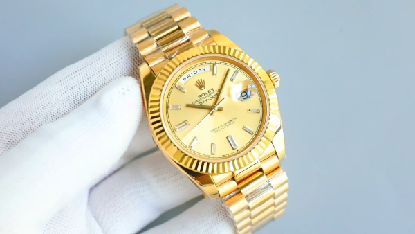 Rolex Day-Date 228238 Champagne Diamond Dial Fluted Bezel 40mm Mens Replica Watch - Image 2
