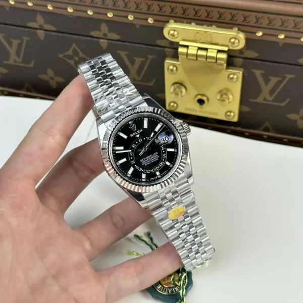 Rolex Sky Dweller Black Dial Jubilee m336934 0008 Automatic 41MM - Image 4