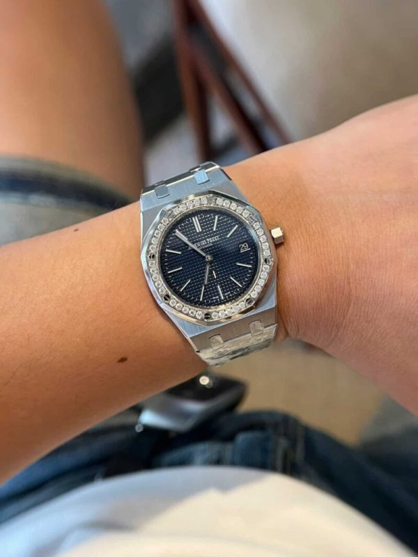 Audemars Piguet Royal Oak Jumbo 16202ST Blue Dial Custom Moissanite Bezel Best Replica ZF 39mm - Image 5